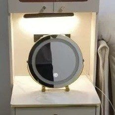 Makeup Mirror (Category: Mirrors) located in Singapore. Submitted by muments (Listing ID 1342890048, Image 2). Description: It comes with the table. But I already have a mirror .