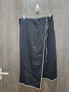 (Category: ) located in . Submitted by pretting (Listing ID 1342909608, Image 1). Description: .