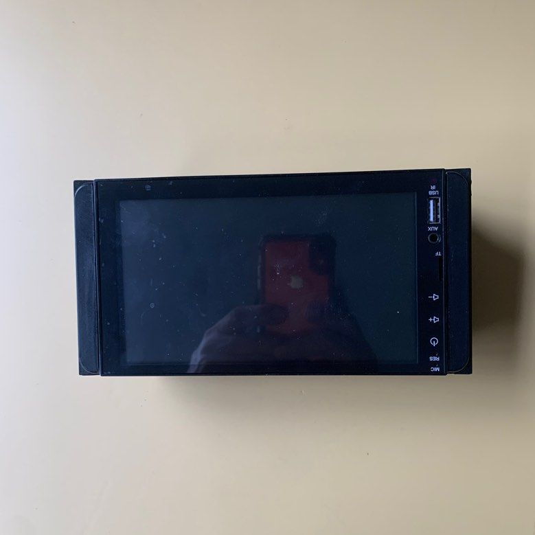 Multi player (Category: Audio Systems) located in Singapore. Submitted by kbkeng (Listing ID 1342918890, Image 1). Description: Car multi players 7-8 “ Good working condition .