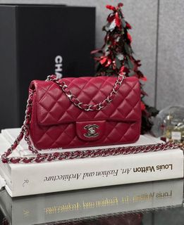(Category: ) located in . Submitted by neverfull_luxury_bag (Listing ID 1342923343, Image 1). Description: .