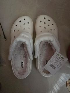 (Category: ) located in . Submitted by hidden_wardrobe (Listing ID 1342950386, Image 1). Description: .