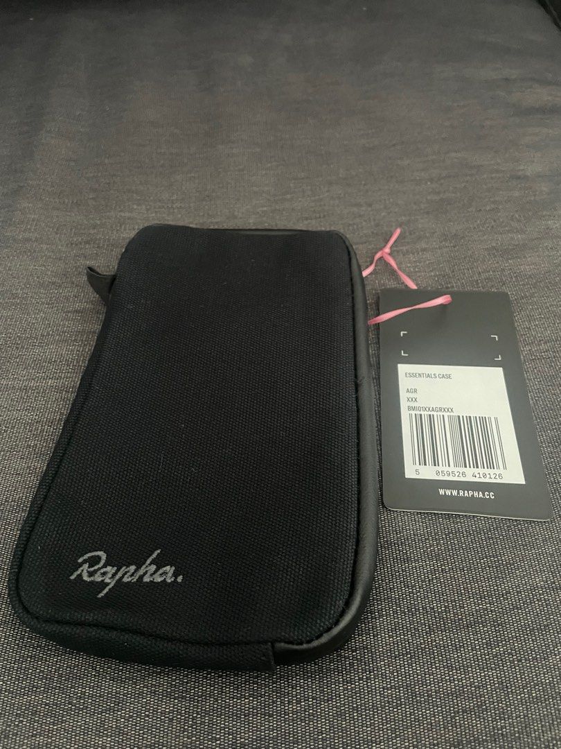 Rapha Essentials Bag (Category: Bicycles) located in Shah Alam. Submitted by nickizuddin (Listing ID 1342874705, Image 3). Description: New item bought from Rapha Tokyo. .