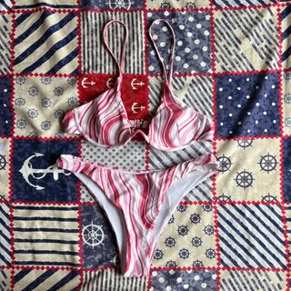 (Category: ) located in . Submitted by errday.trends (Listing ID 1342887375, Image 1). Description: .