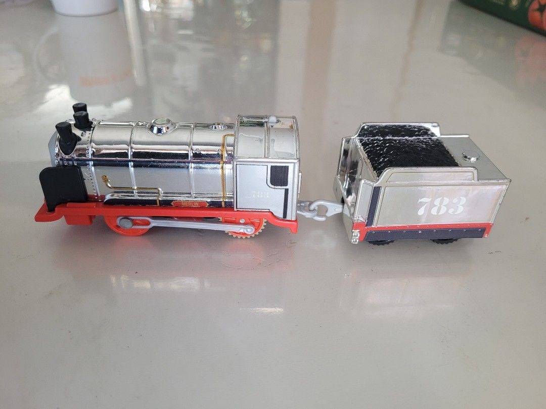 Thomas 車仔 （分類：汽車模型）位於 Hong Kong。 由 GoldenHouse 提交（商品編號 1342868813，圖片 3）。簡介： Thomas 車。