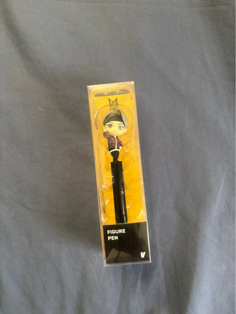 V TinyTAN Figure Pen (Category: Designer & Blind Box Toys) located in Bacoor. Submitted by alyxcoll (Listing ID 1342948733, Image 1). Description: ✨ never opened the pen from packaging ✨ from the BTS pop up store from 2021 ✨ was around 400 pesos srp shipping: lbc or ggx.