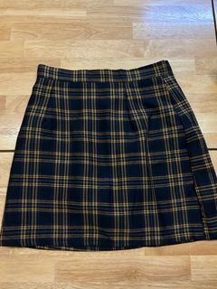 Vintage plaid skirt For Sale Carousell Singapore
