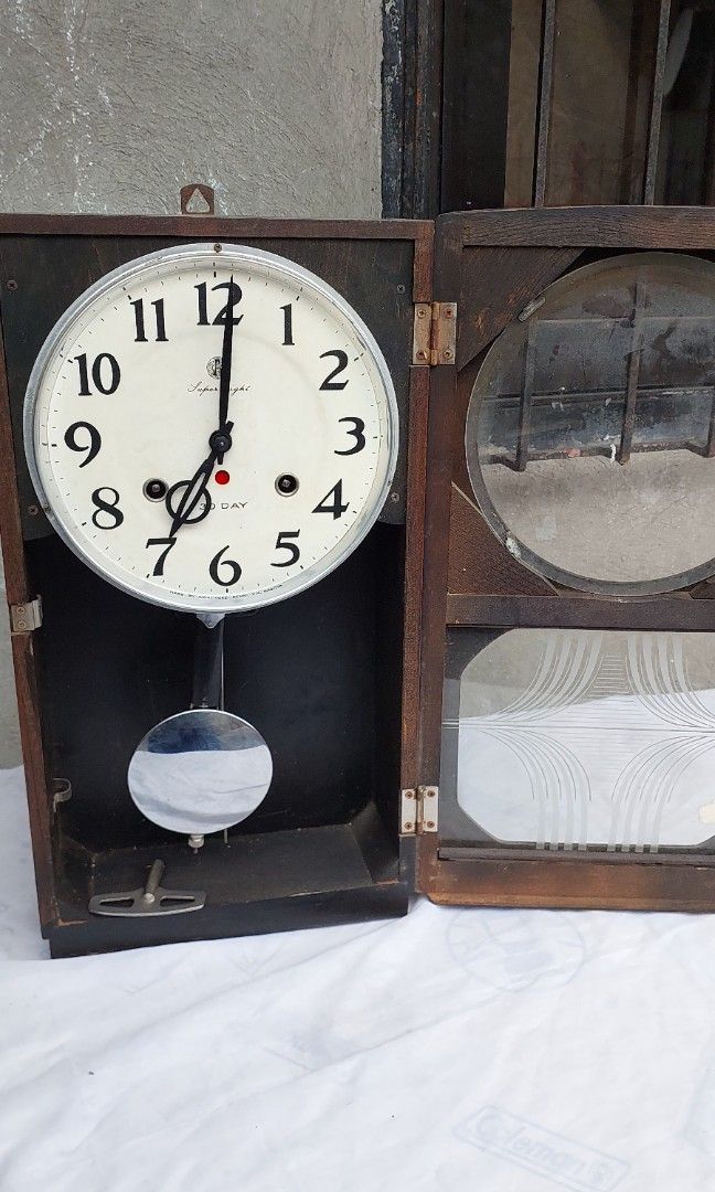 Vintage SUPER EIGHT mechanical clock (Category: Clocks) located in Quezon City. Submitted by jpnvintageonline (Listing ID 1342878271, Image 2). Description: vintage SUPER EIGHT mechanical clock Tested working.