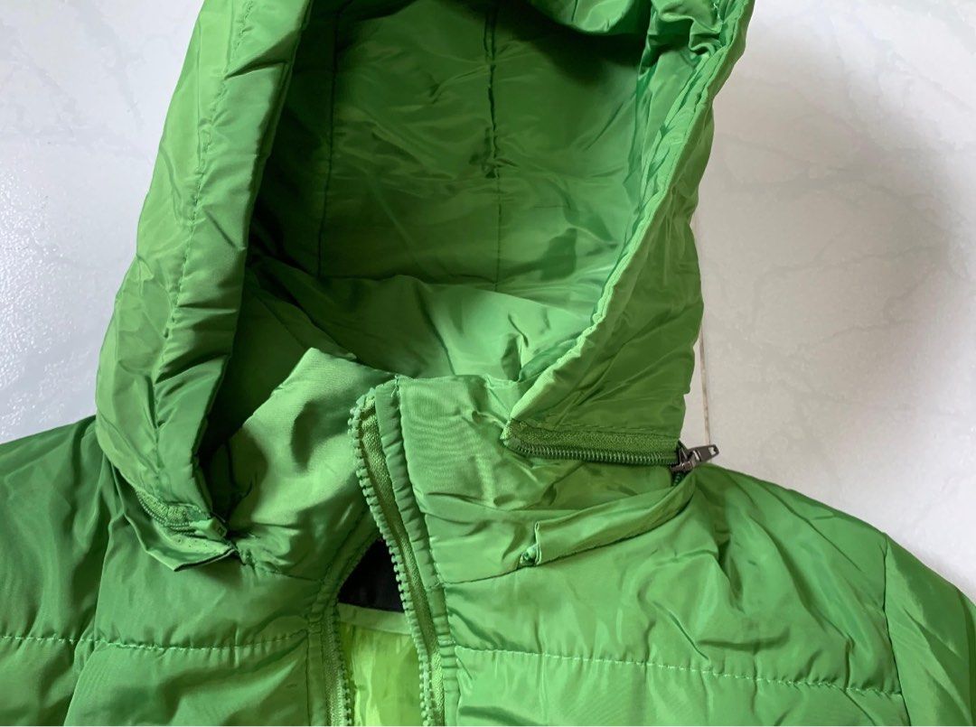 Winter Down Jacket (Category: Coats, Jackets and Outerwear) located in Singapore. Submitted by mab_lee (Listing ID 1342928287, Image 2). Description: Brand new & never wear before. .