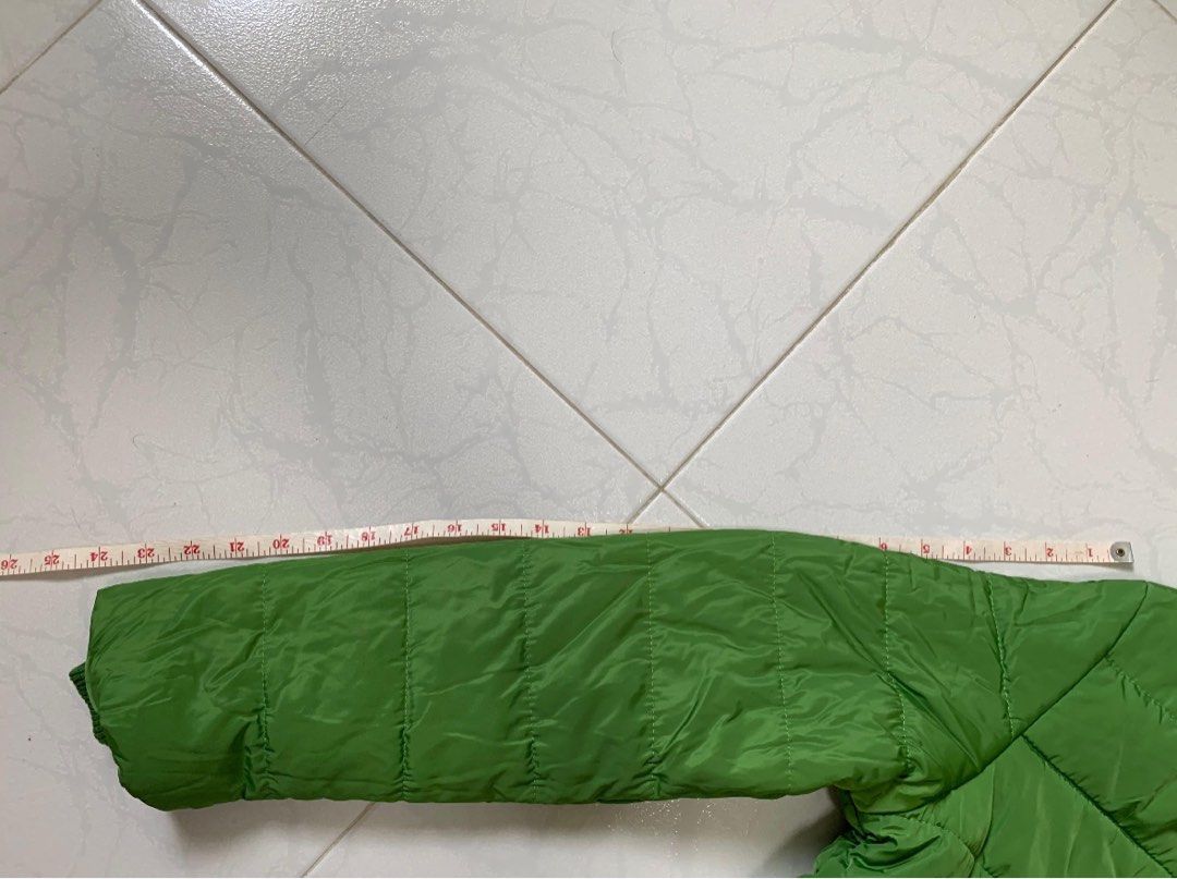 Winter Down Jacket (Category: Coats, Jackets and Outerwear) located in Singapore. Submitted by mab_lee (Listing ID 1342928287, Image 4). Description: Brand new & never wear before. .
