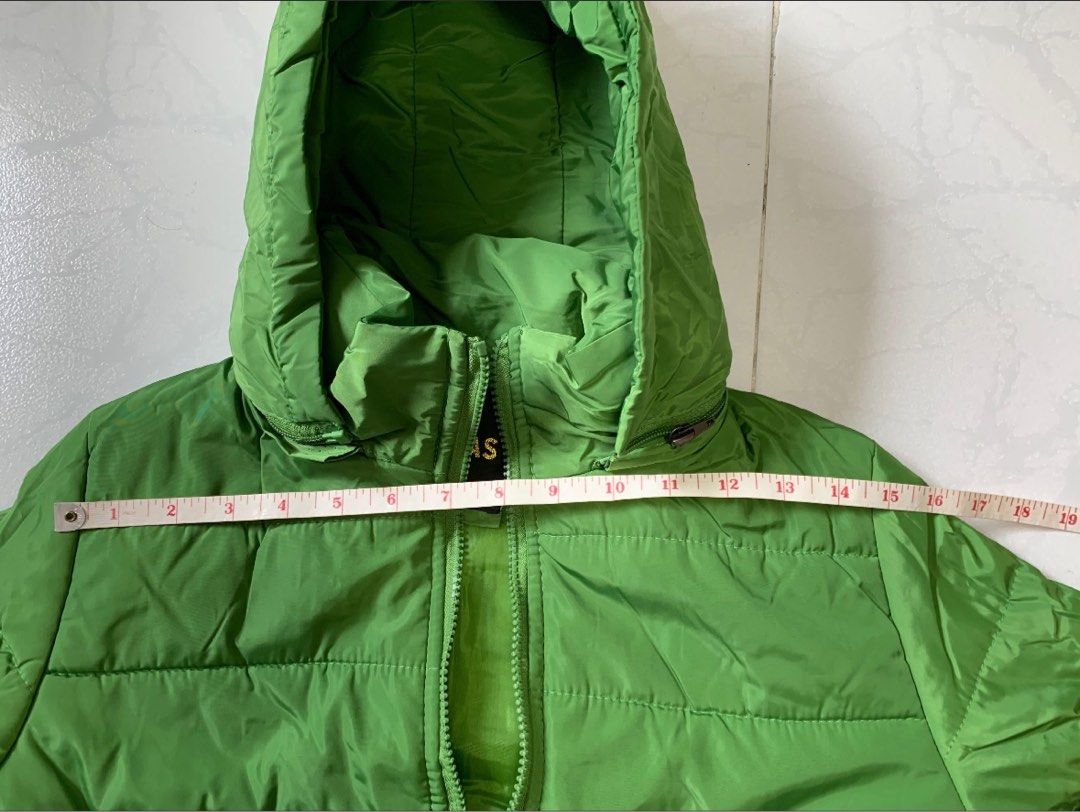 Winter Down Jacket (Category: Coats, Jackets and Outerwear) located in Singapore. Submitted by mab_lee (Listing ID 1342928287, Image 3). Description: Brand new & never wear before. .