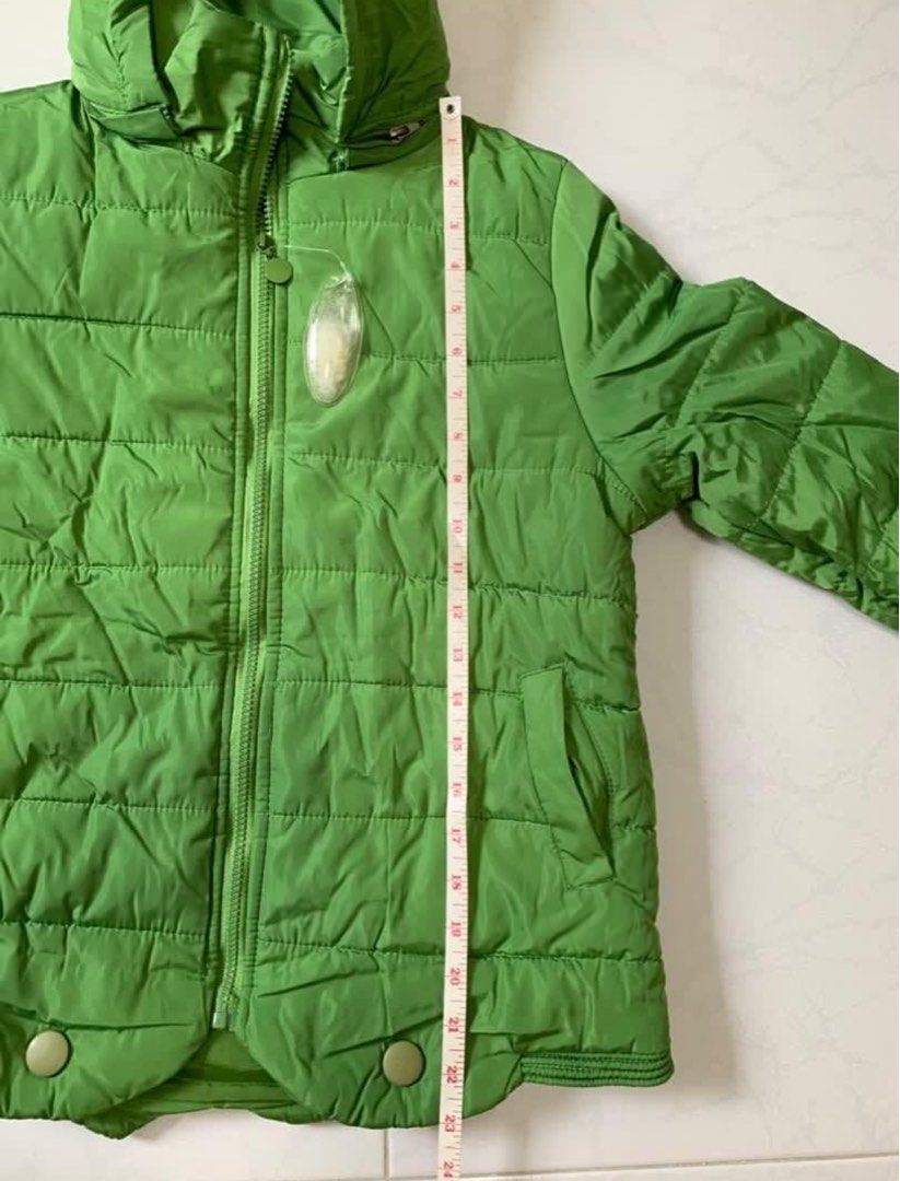 Winter Down Jacket (Category: Coats, Jackets and Outerwear) located in Singapore. Submitted by mab_lee (Listing ID 1342928287, Image 6). Description: Brand new & never wear before. .