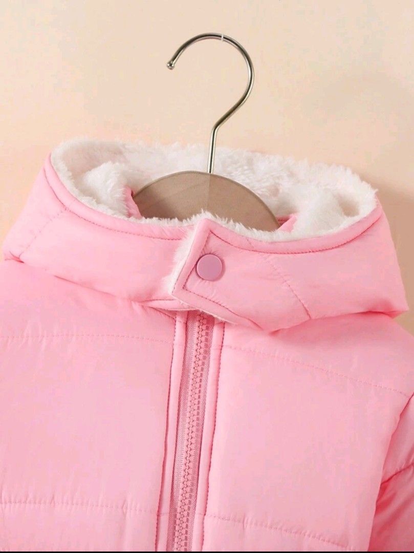 Winter Jacket (Category: Babies & Kids Fashion) located in Singapore. Submitted by happinesscreators (Listing ID 1342855509, Image 5). Description: .