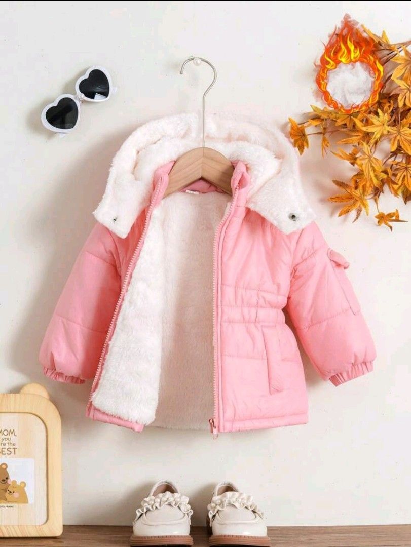 Winter Jacket (Category: Babies & Kids Fashion) located in Singapore. Submitted by happinesscreators (Listing ID 1342855509, Image 1). Description: .