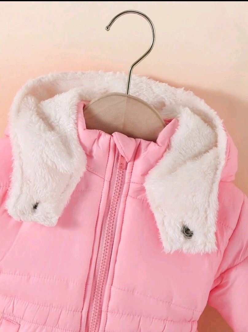 Winter Jacket (Category: Babies & Kids Fashion) located in Singapore. Submitted by happinesscreators (Listing ID 1342855509, Image 4). Description: .