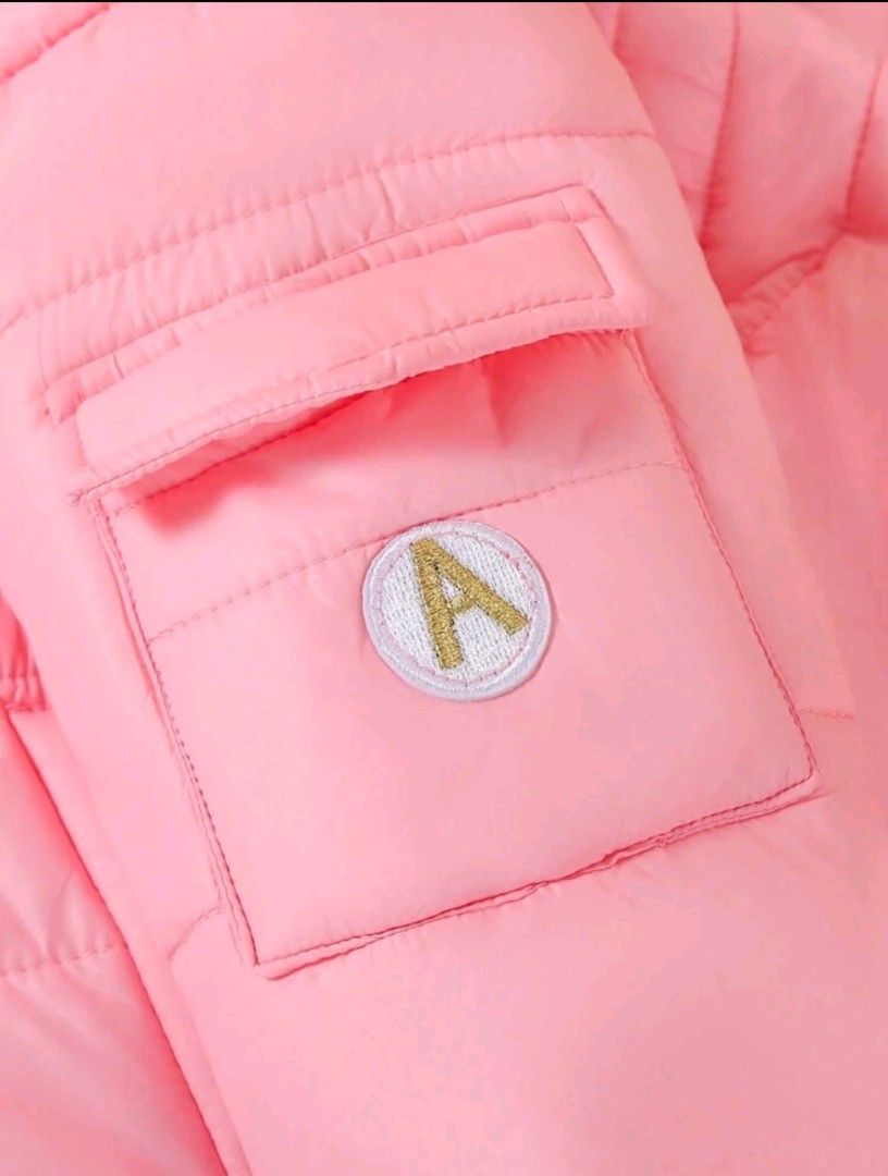 Winter Jacket (Category: Babies & Kids Fashion) located in Singapore. Submitted by happinesscreators (Listing ID 1342855509, Image 6). Description: .