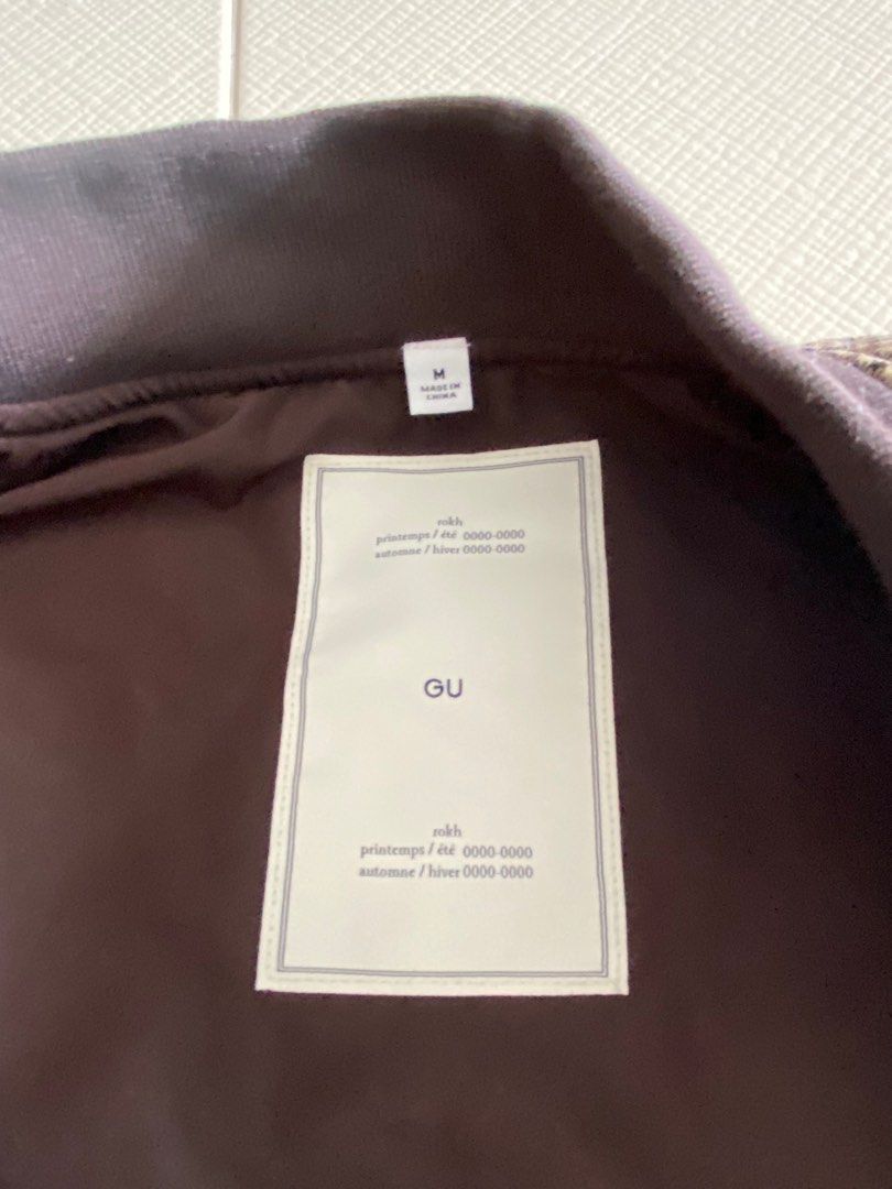 Winter Jacket (Category: Coats, Jackets and Outerwear) located in Singapore. Submitted by jameau (Listing ID 1342881372, Image 3). Description: Brand new. .