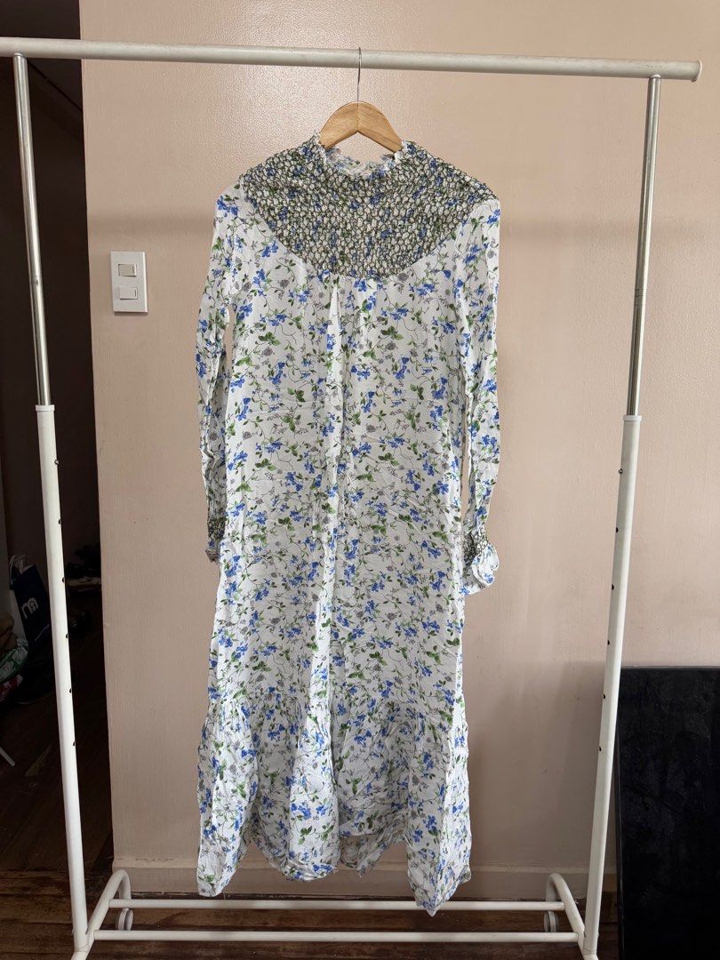 ZARA floral dress (Category: Dresses) located in Quezon City. Submitted by check.my.list____ (Listing ID 1342982920, Image 2). Description: Used once Ganda nito ✨.