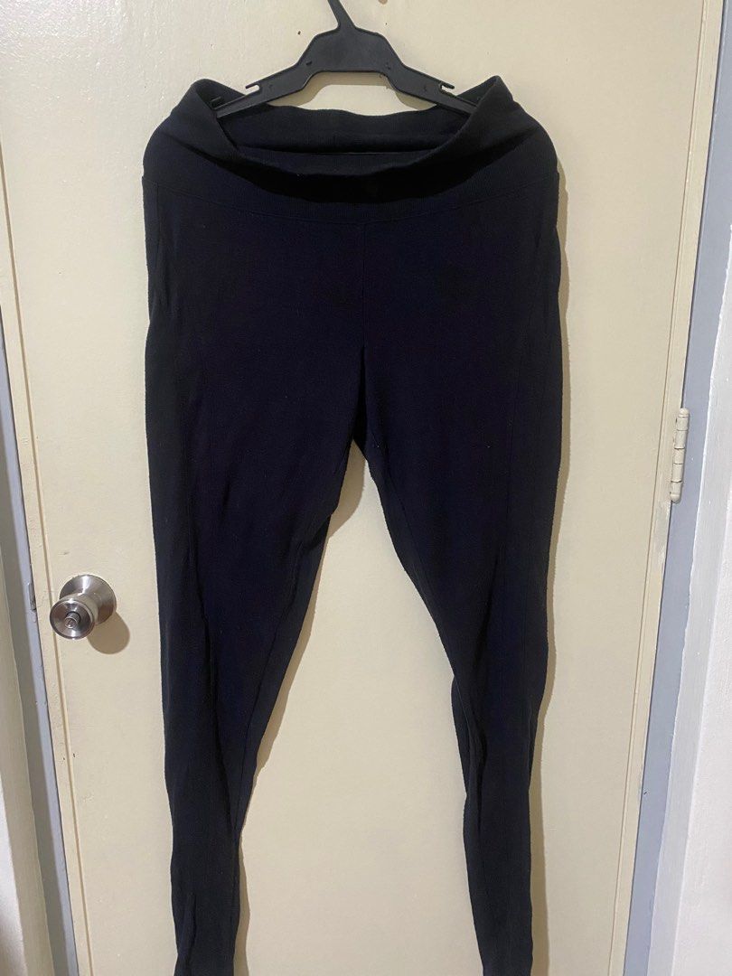 Authentic Alo Yoga Leggings Small (Category: Activewear) located in Manila. Submitted by roseluxuryitems (Listing ID 1343100598, Image 2). Description: Authentic Alo Yoga Leggings Small Still in good condition 46 inches long With issue look at the last photo Washed ready to wear Authentic Alo Yoga Leggings Small .