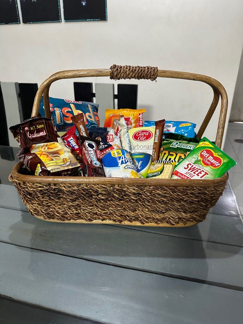 Basket Buri (Category: Gift Baskets & Hampers) located in Quezon City. Submitted by karenswift13 (Listing ID 1343139355, Image 1). Description: Novaliches area 46x34cm Perfect for Christmas Grocery package basket.