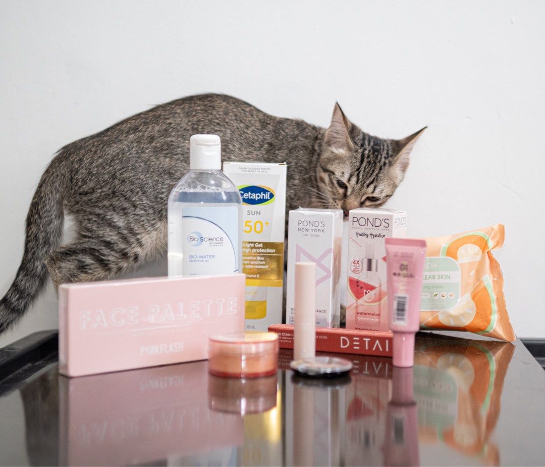Declutter unused make ups/skincare (Category: Makeup) located in Manila. Submitted by abanasihan28794 (Listing ID 1343143050, Image 2). Description: Skin Care/Makeup Product that you can get below Srp ( Negotiable kayo na po mag oofer ) Bio Science Micellar Water Cetaphil Sunscreen Spf 50+ POND’S healthy Hydration Watermelon POND’S New York Bright Brilliance (Day essence) PINKFLASH Face Pallete PF-M02 PINKFLASH Lasting Matte Loose Powder PF-F06 P