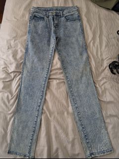 (Category: ) located in . Submitted by jer12 (Listing ID 1343117200, Image 1). Description: .