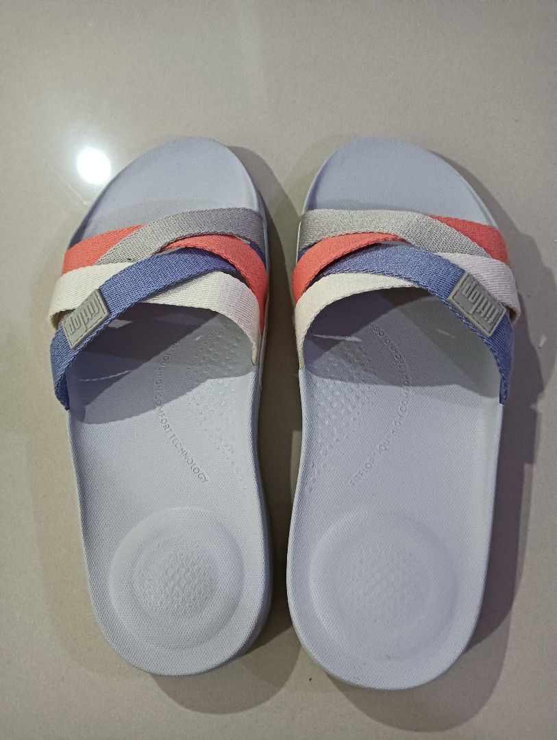 Fitflop Iqushion Multi-Strap Slides in Soft Grey Mix, Women's Fashion,  Footwear, Flipflops and Slides on Carousell