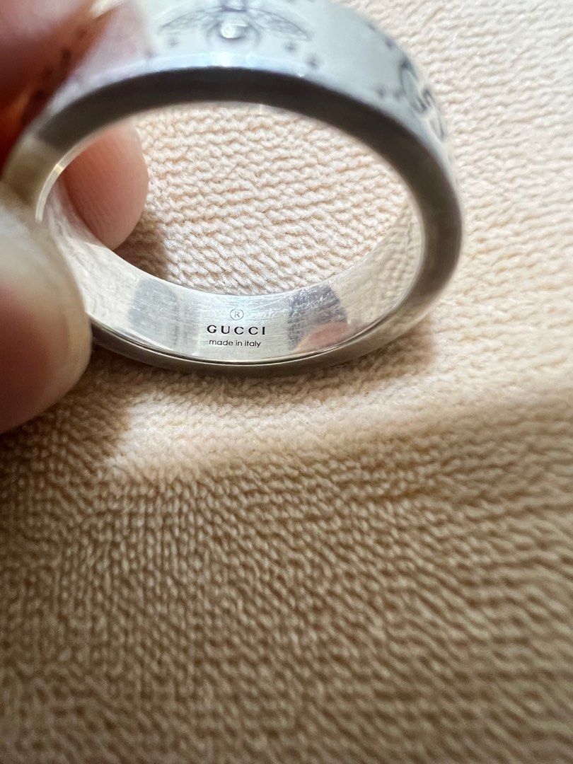 Gucci GG and Bee Ring (Category: Rings) located in Manila. Submitted by nard01454 (Listing ID 1343161365, Image 2). Description: Authentic Size 21 (US 9.5) 92.5 Silver.