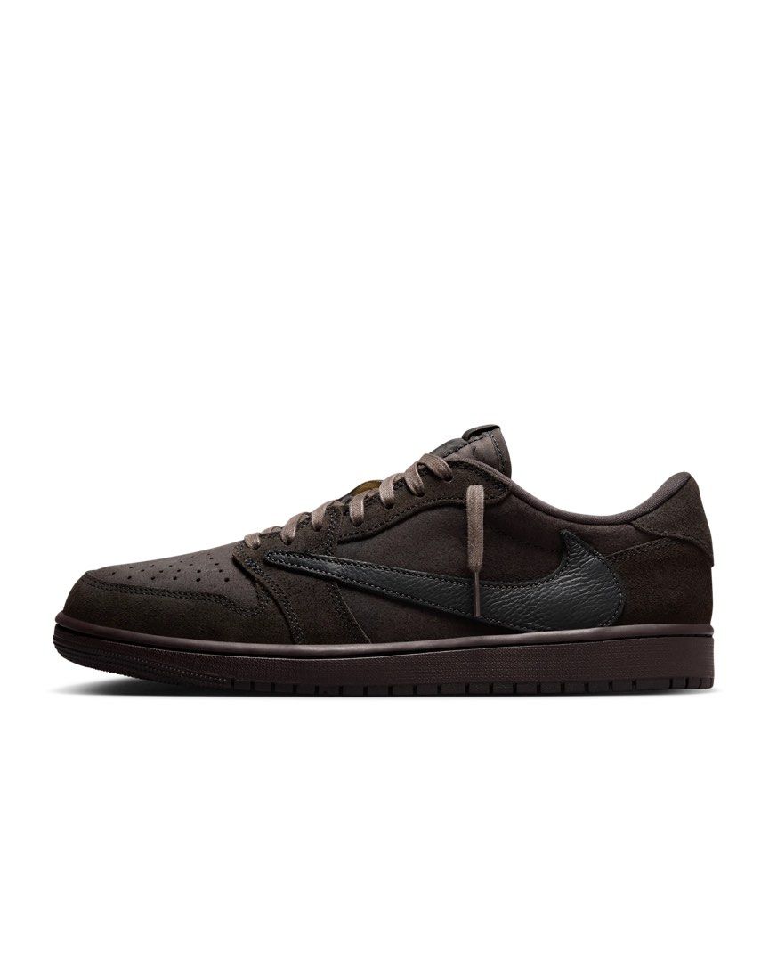 J1 Low OG Travis Scott Velvet Brown (Category: Sneakers) located in Balagtas. Submitted by mlodogg (Listing ID 1343046680, Image 1). Description: FOR SALE J1 Low Travis Scott Velvet Brown Sizes 8.5 - 26,000 9 - 26,000 10 - 26,500 Negotiable In transit Snkrs release 📍Bulacan .