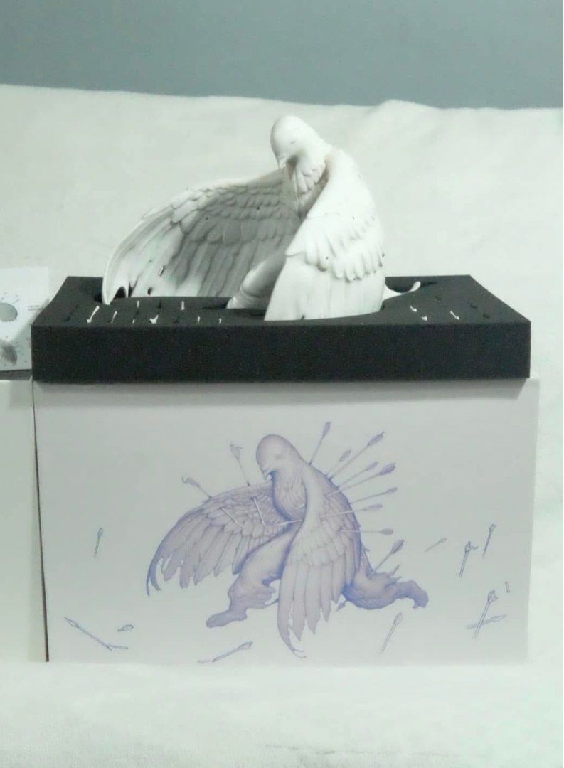 James Jean Staple Washizu Bone (Category: Art & Prints) located in Manila. Submitted by mimoshi (Listing ID 1343109732, Image 2). Description: Displayed in acrylic enclosure James jean staple washizu bone (Issue: missing 3 arrow head) P20,000.