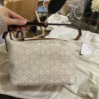 （分類：）位於 。 由 ccccc____ 提交（商品編號 1343083491，圖片 1）。簡介： 。