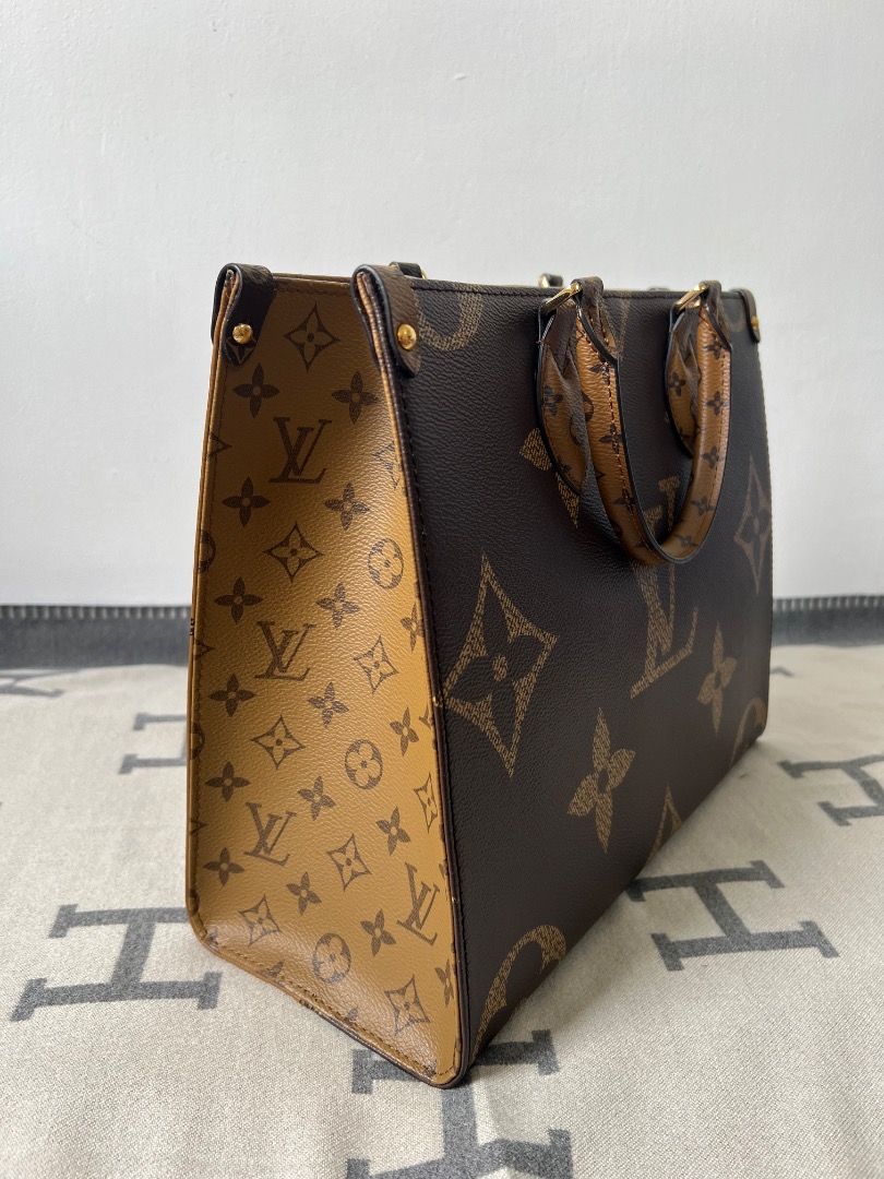LV OTG OnTheGo MM Reverse monogram Tote Bag (Category: Luxury Bags & Wallets) located in Antipolo. Submitted by chanchimj (Listing ID 1334499137, Image 3). Description: Dimension: 27 x 14 x 35 cm Comes dust bag Date code: SP0221 ✔️What you see is what you get ✔️ self authentication is advised. ✔️ Item not marked as sold means AVAILABLE. NO meet ups, NO COD, NO Reservation. Thank you! .
