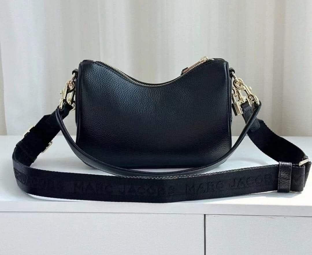 Marc Jacobs drifter large (Category: Luxury Bags & Wallets) located in Quezon City. Submitted by handpickerbag (Listing ID 1343121996, Image 2). Description: new and original.