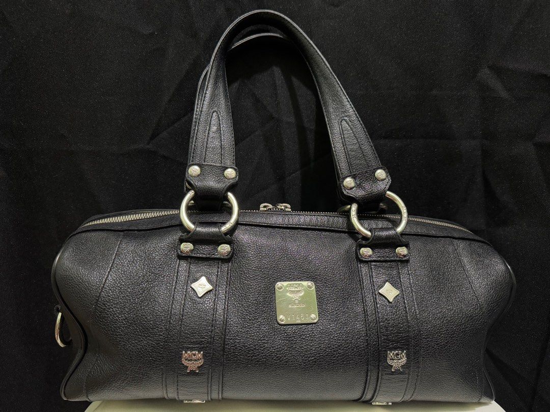 MCM Black Papillon Bag 🇯🇵 (Category: Luxury Bags & Wallets) located in Pasig City. Submitted by catch.your.style (Listing ID 1343195138, Image 1). Description: ❣️Sourced from 🇯🇵. ❣️MCM Germany. ❣️Pure leather with silver hardwares. 💟This is a preloved bag, kindly manage your expectations. Thank you!☺️.