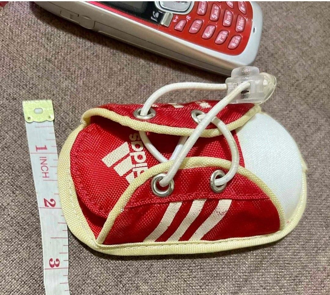 Original ADIDAS Mobile Phone Case (Category: Android Others) located in Manila. Submitted by phoebecali (Listing ID 1343201956, Image 2). Description: Brand : Adidas ( Original ) Item : Phone Case Coor : Red and white Conditon : Used and in good condition Bought in Japan for 2,500. Taguig area 09172404648 MOP : GCASH / BDO / METROBANK / BPI.