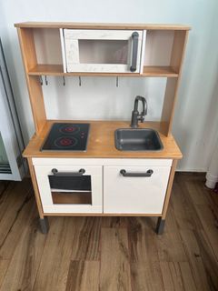(Category: ) located in . Submitted by nikzw (Listing ID 1343083954, Image 1). Description: .