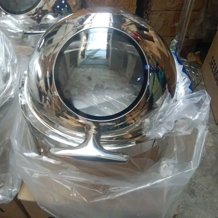 Rolltop chaffing dish (Category: Food Organization & Storage) located in Manila. Submitted by pjaneadria09116 (Listing ID 1343120530, Image 2). Description: Rolltop chaffing dish BRANDNEW ❗ ❗ WE DO SHIPPING NATIONWIDE ✅ SHIPPING CHARGES ❤️ ❤️ COD /GCASH AROUND METRO MANILA & NEAR PROVINCES DM 4 INQUIRIES ❤️❤️ 👉SHIPMENT FOR PROVINCES🥰 👉PAYMENT FIRST POLICY ❤️🥰.