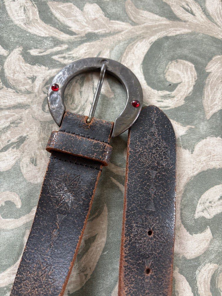 Thick Vintage Leather Belt (Category: Belts) located in Quezon City. Submitted by alessalv (Listing ID 1343088725, Image 2). Description: Negotiable as long as sure buyer!! Buy more than 1 belt and I can give discount! .