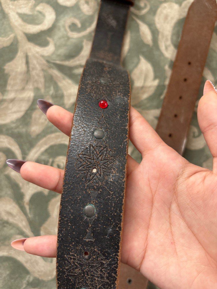 Thick Vintage Leather Belt (Category: Belts) located in Quezon City. Submitted by alessalv (Listing ID 1343088725, Image 3). Description: Negotiable as long as sure buyer!! Buy more than 1 belt and I can give discount! .