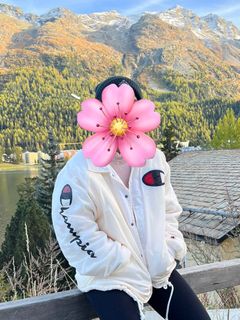 (Category: ) located in . Submitted by Kokothriftedthings (Listing ID 1343062369, Image 1). Description: .