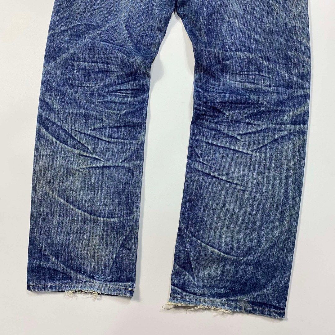 Vintage Selvedge BIG E Levis 501 Jeans (Category: Jeans) located in Baguio. Submitted by themgarbage (Listing ID 1343062748, Image 3). Description: Condition:Great *missing button Size on tag: Waistline:30 Thighs:11.5 Full Length:37 Opening:8.