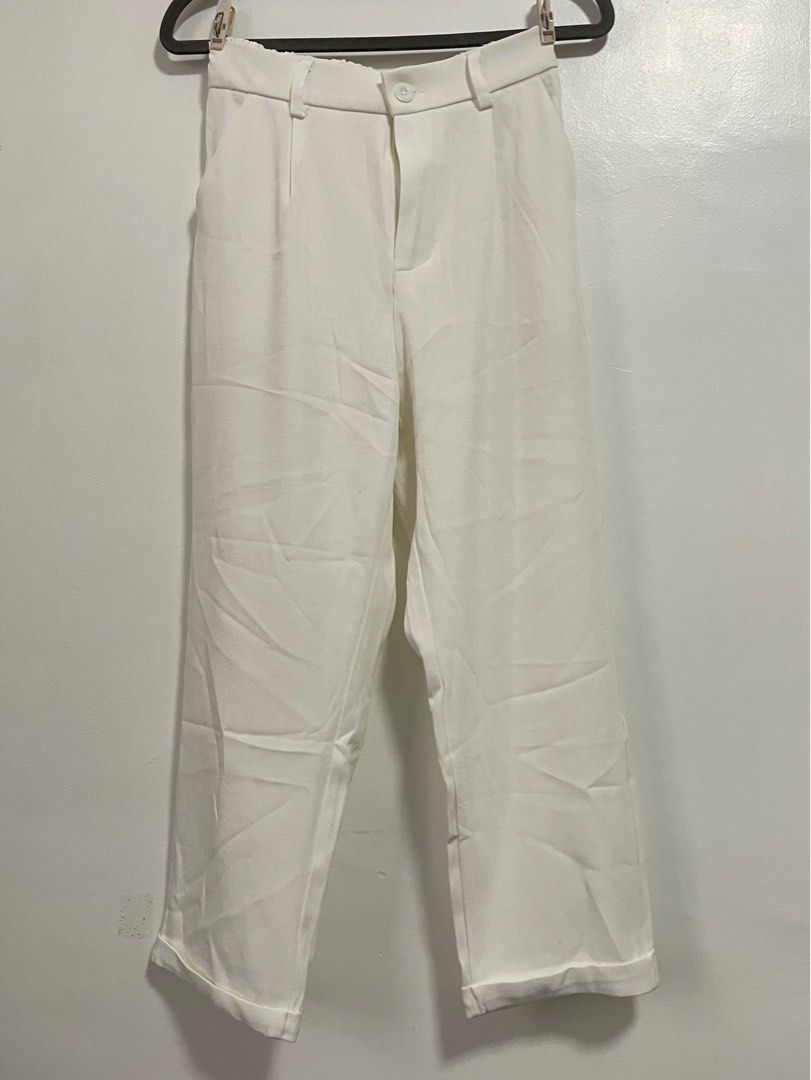 white trouser (Category: Other Bottoms) located in Tacloban City. Submitted by declutterpatter (Listing ID 1343062244, Image 1). Description: ▪️SIZE : W-24-28 L - 33 ▪️brand new ▪️MOP: Gcash and Gotyme ▪️MOD : J&T ▫️Shipping fee: luzon: 100 ncr: 100 visayas: 85 mindanao: 105.