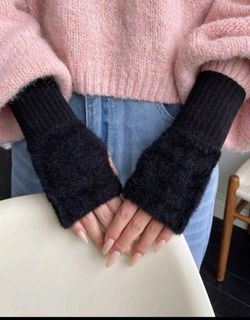 (Category: ) located in . Submitted by prettyelyze (Listing ID 1343081548, Image 1). Description: .