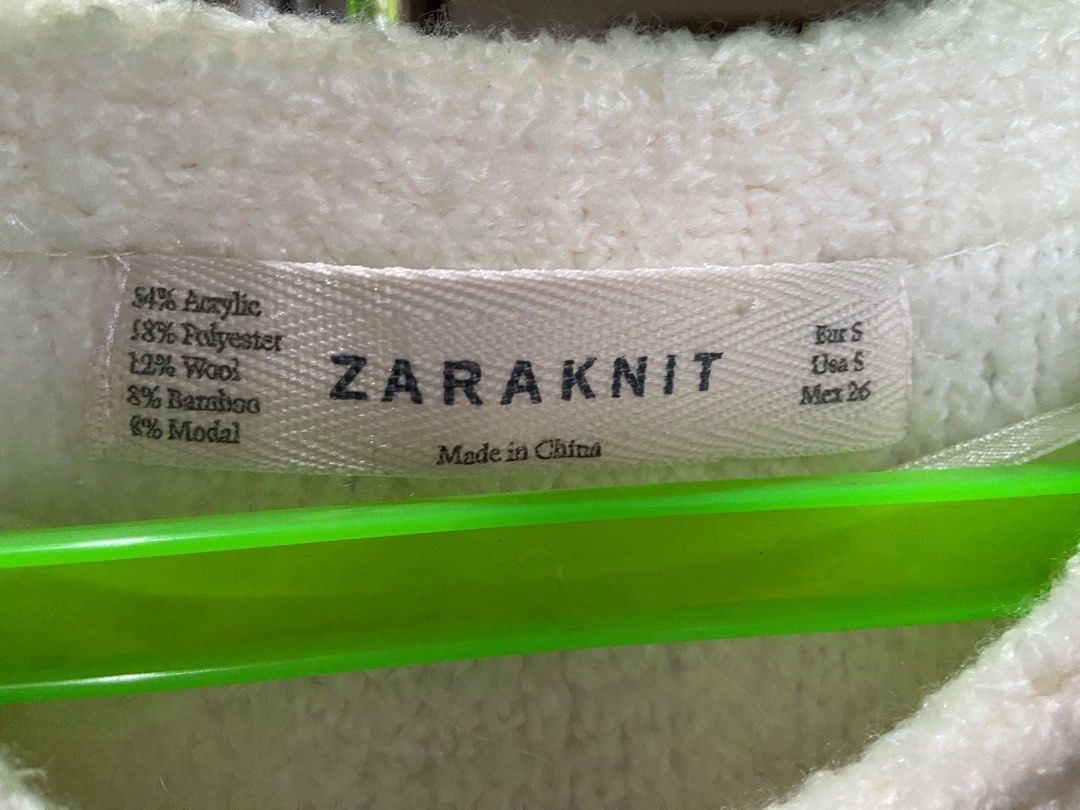 Zara Knit Cardigan (Category: Coats, Jackets and Outerwear) located in Manila. Submitted by cd.declutterer (Listing ID 1343116338, Image 3). Description: .