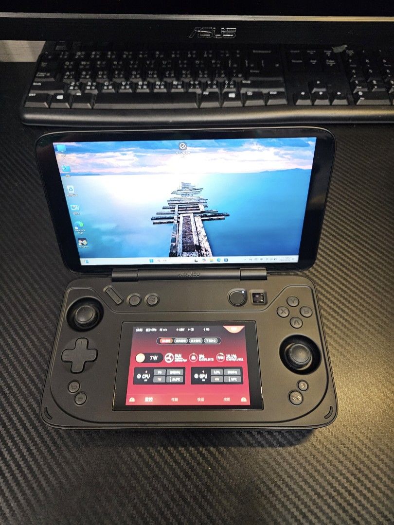 AYANEO FLIP DS 7840U 64GB+2TB 黑色, 電腦及科技產品, 桌上電腦