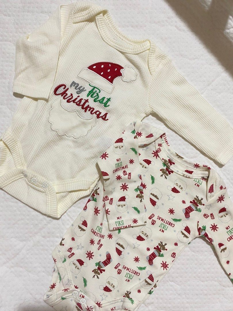 Baby Christmas Outfit (Category: Babies & Kids Fashion) located in Floridablanca. Submitted by onceloved_ysabelle (Listing ID 1343371772, Image 1). Description: 0-3 months true to size Washed but not used very good conditions clean and ready to use..