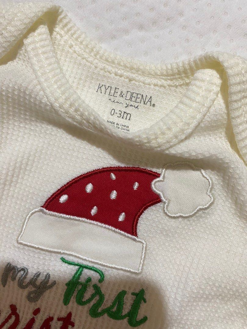 Baby Christmas Outfit (Category: Babies & Kids Fashion) located in Floridablanca. Submitted by onceloved_ysabelle (Listing ID 1343371772, Image 2). Description: 0-3 months true to size Washed but not used very good conditions clean and ready to use..