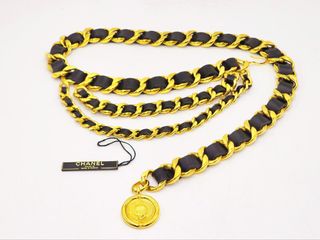 (Category: ) located in . Submitted by designercollectibles.com.au (Listing ID 1341840449, Image 1). Description: .