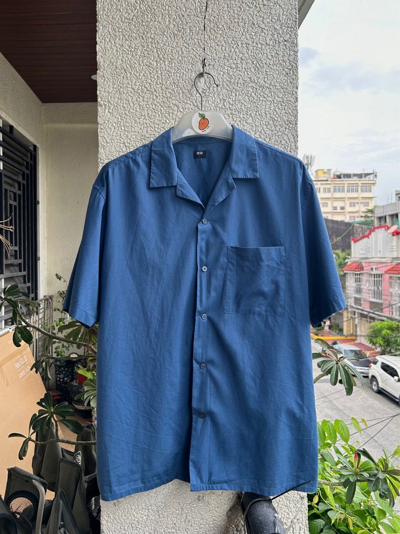 Cuban open collar uniqlo polo blue (Category: Tshirts & Polo Shirts ) located in Manila. Submitted by mango.supply (Listing ID 1343220367, Image 1). Description: Uniqlo open collar Blue Large Great condition no issues Price plus sf.