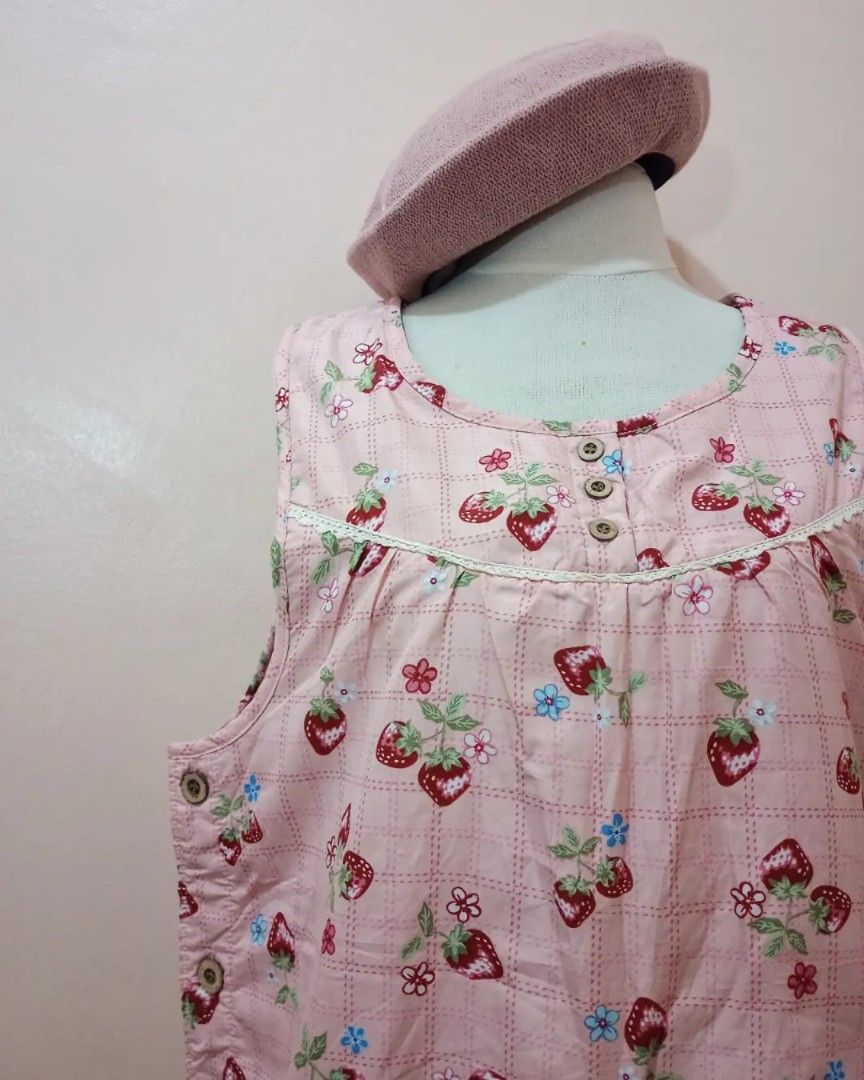Cutest Pink Strawberry Apron/Topper (Category: Coats, Jackets and Outerwear) located in Balanga. Submitted by marae_c (Listing ID 1343383649, Image 3). Description: Brand: --- japan sourced In very good condition. Like new, no flaws. Needs iron lang nasiksik ng aking other aprons. Very cute in actual 😍🥺 warm sa loob pa fleece then outer is soft and waterproof like material. Has functional side buttons and front pockets. Medyo thick ito not your