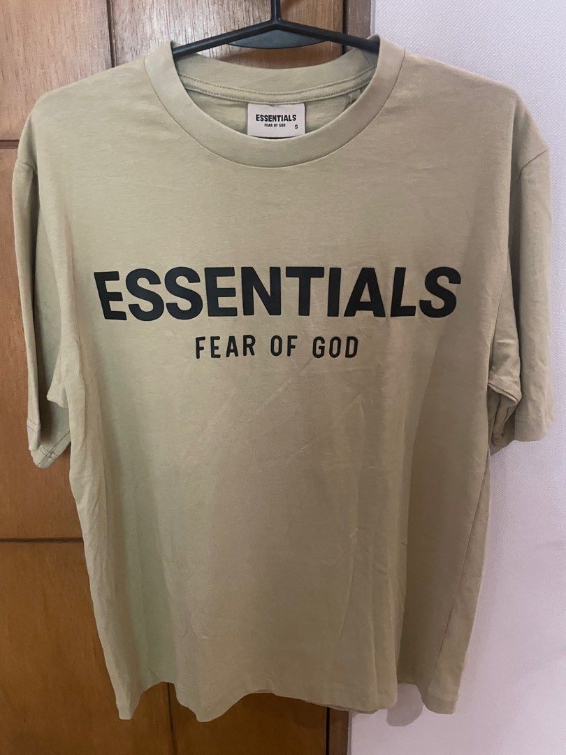 Fear of God ESSENTIALS T-shirt (Category: Tshirts & Polo Shirts ) located in Manila. Submitted by alyxstudihoe (Listing ID 1343307577, Image 1). Description: Condition: 10/10 - Still has the tags GCash payment.